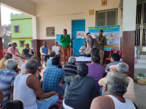 सादिकपुर गांव में वित्तीय साक्षरता कार्यक्रम का आयोजन